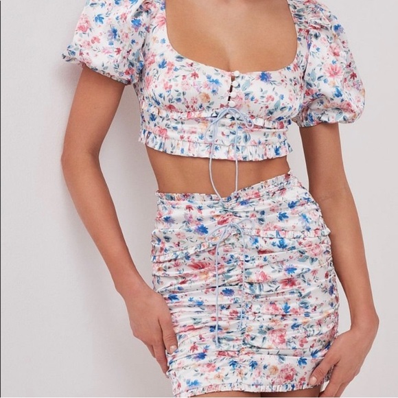 NWT- FL&L Juliet Set- Skirt (M), Top (S), Thong (S) & Bra (32DD)- Festivals - Picture 3 of 15